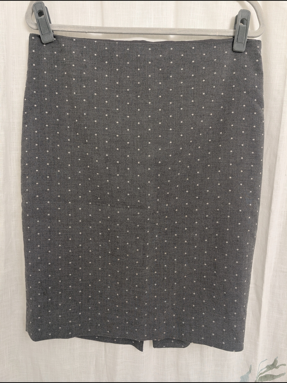 The Limited Gray Polka Dot Pencil Skirt – Size 14